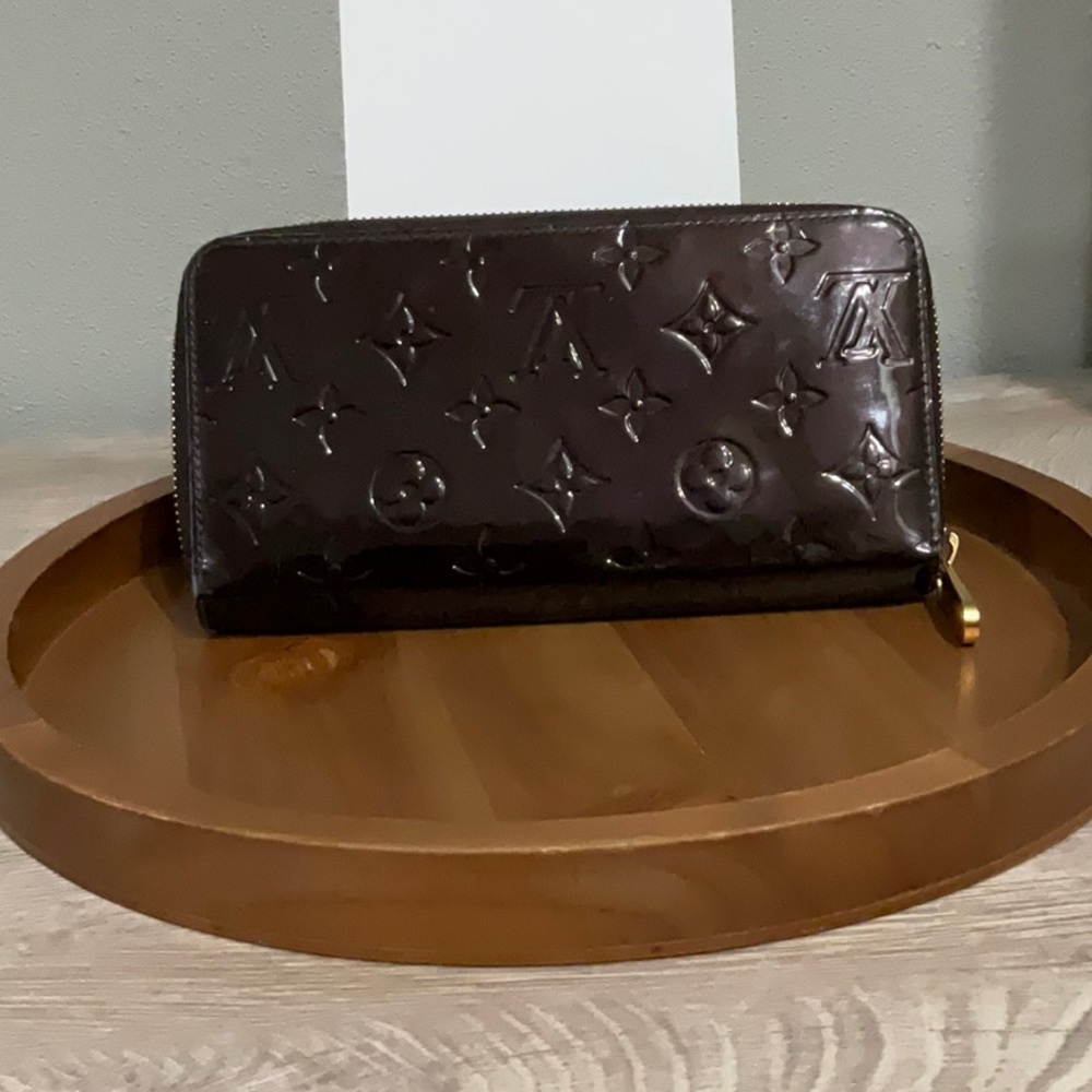 Louis Vuitton Vernis Long Zip Wallet - Picture 2 of 12